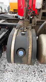 Peterbilt 367 DEF Tank