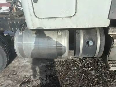Peterbilt 389 DEF Tank