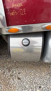 Peterbilt 389 DEF Tank