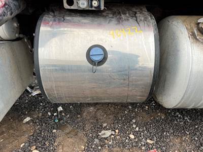 Peterbilt 567 DEF Tank