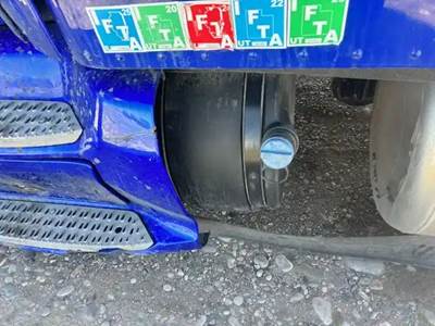 Peterbilt 579 DEF Tank