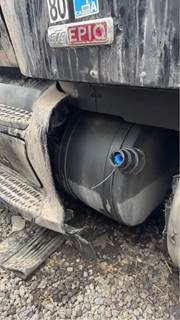 Peterbilt 579 DEF Tank