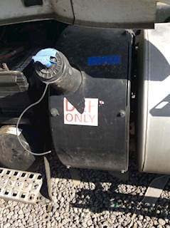 Volvo VNL DEF Tank