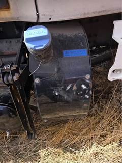 Volvo VNL780 DEF Tank for a 2016 Volvo VNL 780