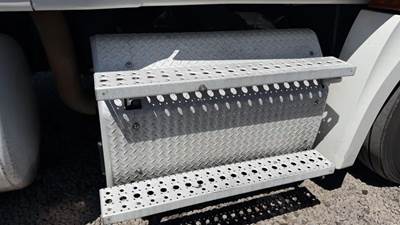 Freightliner Cascadia DPF Filter