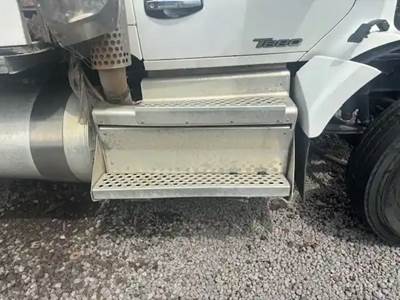 Kenworth T880 DPF Filter