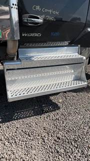 Kenworth W990 DPF Filter