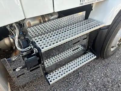 Volvo VNR DPF Filter