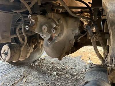 Dana-Spicer DDP40 Front Differential for a 2003 Peterbilt 385