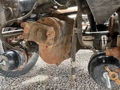 Dana-Spicer DSP40 Front Differential for a 2003 Peterbilt 379