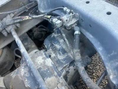 Dana-Spicer DSP40 Front Differential for a 2007 Kenworth T2000