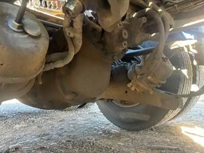 Dana-Spicer DSP40 Front Differential for a 2007 Peterbilt 379