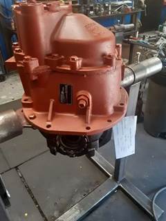 Dana-Spicer DSP40 Front Differential for a 2003 Peterbilt 379