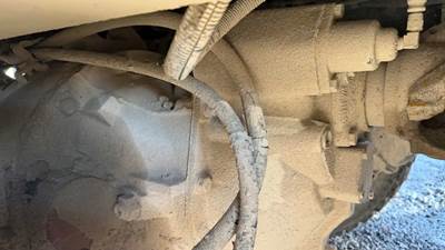 Eaton DS463P Front Differential for a 2005 Peterbilt 357