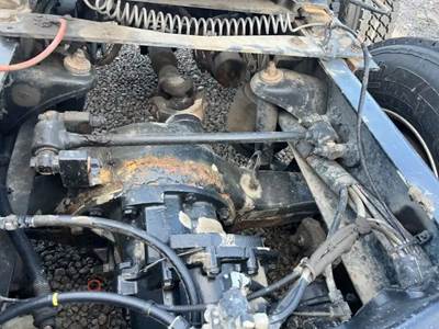 Eaton DSP40 Front Differential for a 2013 Kenworth T800