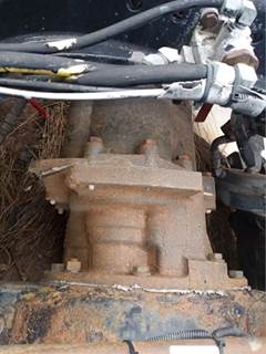 Eaton DSP40 Front Differential for a 2006 Kenworth T600