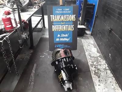 Eaton DSP40 Front Differential for a 2003 Peterbilt 379