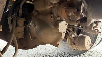 Eaton DT461P Front Differential for a 1994 Peterbilt 378
