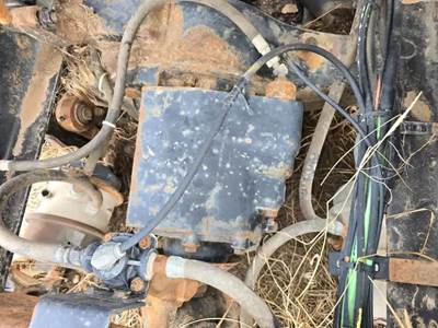 Meritor-Rockwell 40-145 Front Differential for a 2004 International 9400I