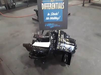 Meritor-Rockwell 46-160 Front Differential for a 2005 Peterbilt 379