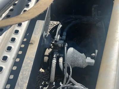 Meritor-Rockwell MT40-14X Front Differential for a 2019 Volvo VNL