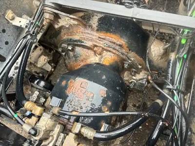 Meritor-Rockwell MT40-14X Front Differential for a 2015 Volvo VNL