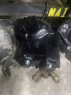 Meritor-Rockwell MT40-14XP Front Differential for a 2009 Volvo VNL