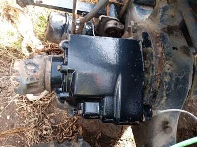 Meritor-Rockwell MT40-14XP Front Differential for a 2010 Freightliner Cascadia 125