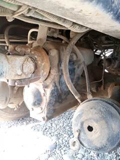 Meritor-Rockwell rdl40-145 Front Differential for a 1999 Volvo EXPEDITOR