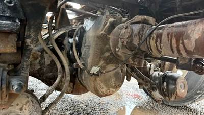 Meritor-Rockwell RT40-145 Front Differential for a 1994 Peterbilt 379