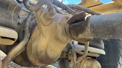Meritor-Rockwell SQ100 Front Differential for a 1995 Kenworth W900