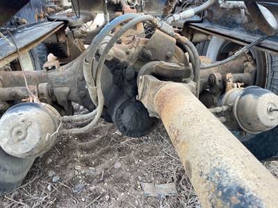 Meritor-Rockwell SSHD Front Differential for a 1987 Peterbilt 378