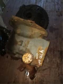 Meritor-Rockwell rdl40-145 Front Differential for a 1998 Freightliner CORONADO