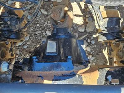 Dana DSP40 Rear Differential for a 2012 Kenworth T800