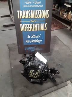 Dana DSP40 Rear Differential for a 2006 Peterbilt 379