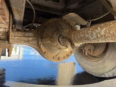 Dana M220T Rear Differential for a 1986 International 1954