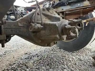Dana S23-190D Rear Differential for a 2005 Kenworth T800