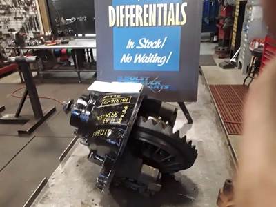 Dana 21060S Rear Differential for a 2006 Ford F-750