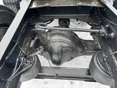 Dana D40-155 Rear Differential for a 2019 Peterbilt 579