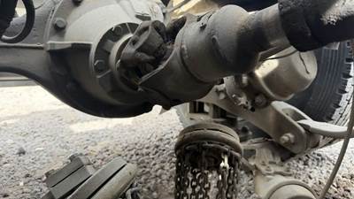 Dana-Spicer DSP40 Rear Differential for a 2005 Peterbilt 379