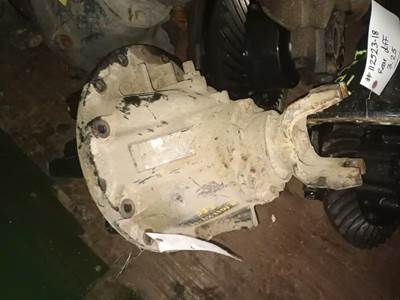 Dana RSP40 Rear Differential for a 2008 Peterbilt 384