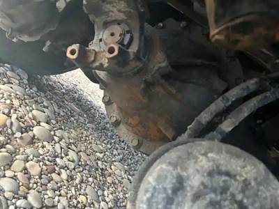 Detroit Rear Differential for a 2014 Freightliner M2 106