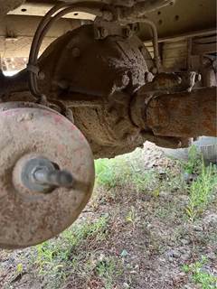 Eaton 19050s Rear Differential for a 1990 GMC C7000 Topkick