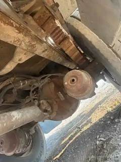 Eaton 21060S Rear Differential for a 1998 GMC C7500