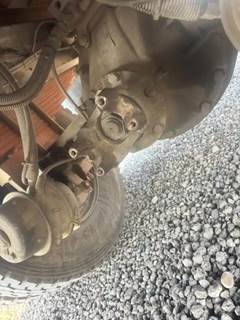 Eaton 21060S Rear Differential for a 2000 GMC C7500