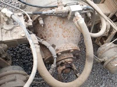 Eaton 22065S Rear Differential for a 1987 GMC C7000