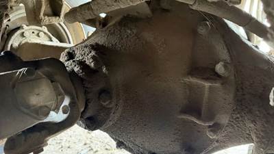 Eaton DS381/DS402 Rear Differential for a 1981 Kenworth W900