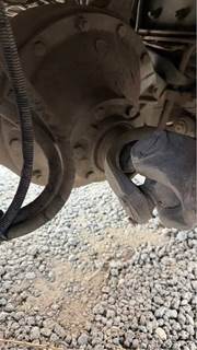 Eaton DS403 Rear Differential for a 1995 Peterbilt 378