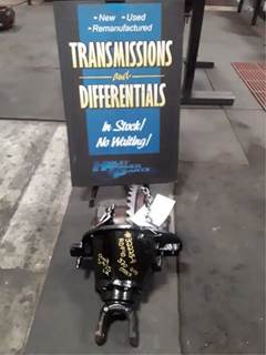 Eaton RD404 Rear Differential for a 1996 Western Star 4900