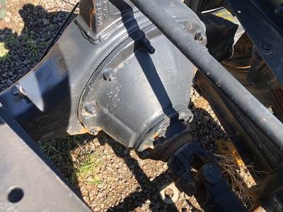 Eaton RS340 Rear Differential for a 1982 Chevrolet C70